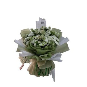 Elegant White Flower Bouquet Gift White Chrysanthemum and Daisy Bouquet with Green Wrapping - Abu Dhabi in Abu Dhabi | Anniversary Bouquet Delivery UAE – Legrandeuae