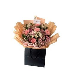 Romantic Pink & Purple Flower Arrangement Gift Bouquet - Abu Dhabi in Abu Dhabi | Anniversary Bouquet Delivery UAE – Legrandeuae