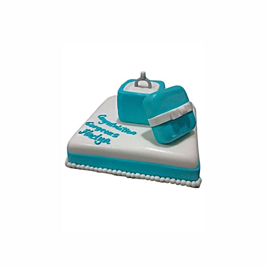 Tiffany Blue Ring Box Engagement Cake – Luxury Wedding Cake | Abu Dhabi & UAE Delivery in Abu Dhabi | Wedding / Engagement Cakes Delivery UAE – Legrandeuae