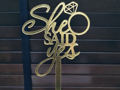 She Said Yes Gold Cake Topper – Abu Dhabi UAE Delivery in Abu Dhabi | Cake Toppers Delivery UAE – Legrandeuae