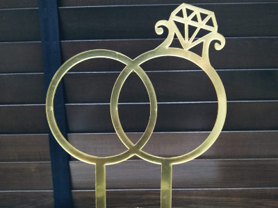 Engagement Ring Gold Cake Topper – Abu Dhabi UAE Delivery in Abu Dhabi | Cake Toppers Delivery UAE – Legrandeuae