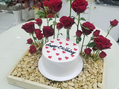 Cake With Flowers 2