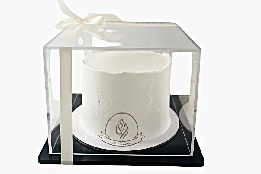 Nutella Mini Cake in Acrylic Box 2