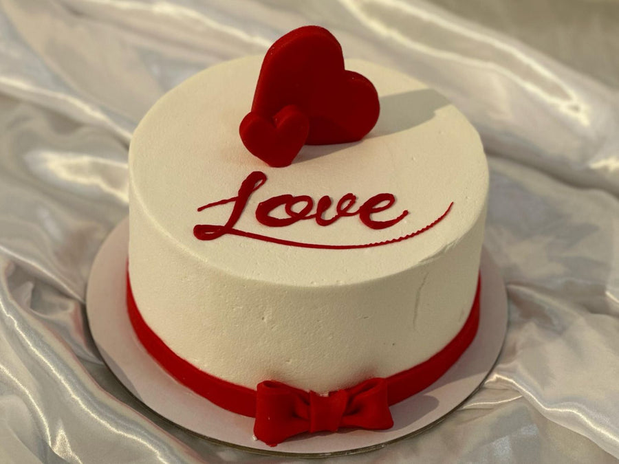 Valentine's Day Cake VD 16 in Abu Dhabi | valentines cake and flowers Delivery UAE – Legrandeuae