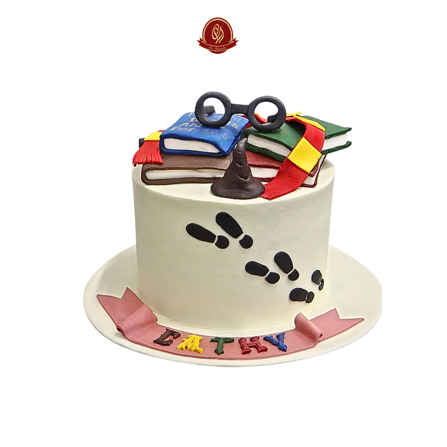 Harry Potter Books & Sorting Hat Cake- Abu Dhabi in Abu Dhabi | Harry Potter cakes Delivery UAE – Legrandeuae