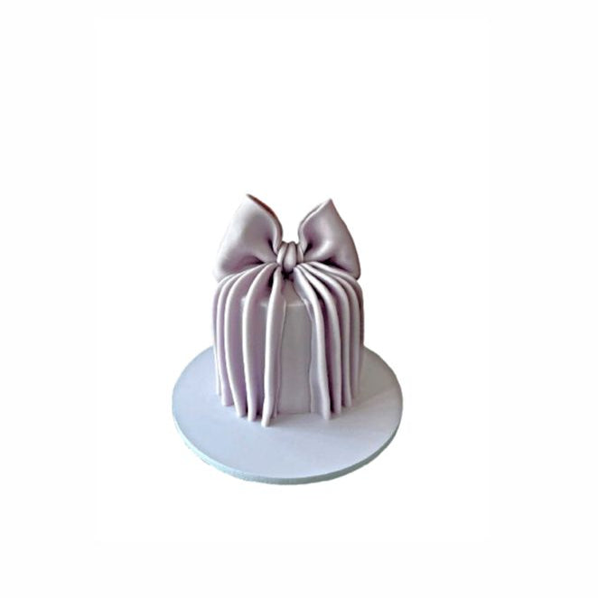 Classic Bow Birthday Cake – Elegant Cake Abu Dhabi in Abu Dhabi | Birthday Cakes – Adults Delivery UAE – Legrandeuae