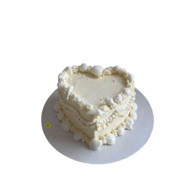 Ocean Pearl & Seashell Heart Groom Cake - Abu Dhabi in Abu Dhabi | Bride to be / Groom Cakes Delivery UAE – Legrandeuae