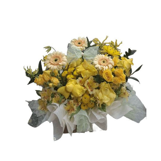 Sunshine Yellow Flower Bouquet | Le Grande Abu Dhabi in Abu Dhabi | Flowers Delivery UAE – Legrandeuae