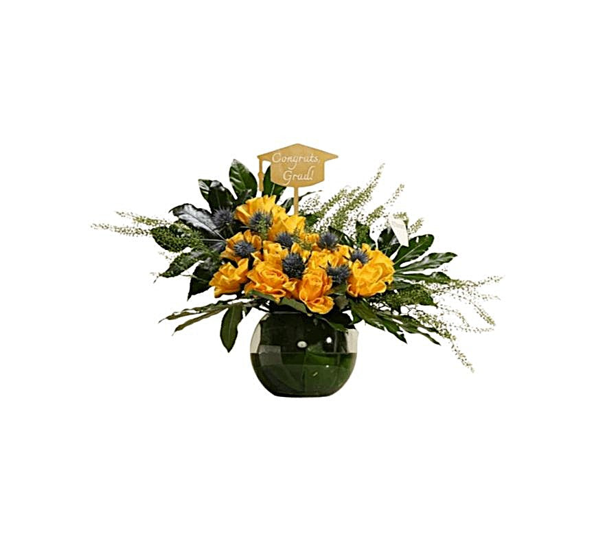 Yellow Graduation Flower Vase Arrangement with Topper – Bright Celebration Flowers | Abu Dhabi & UAE Delivery in Abu Dhabi | Graduation Day Flowers Delivery UAE – Legrandeuae