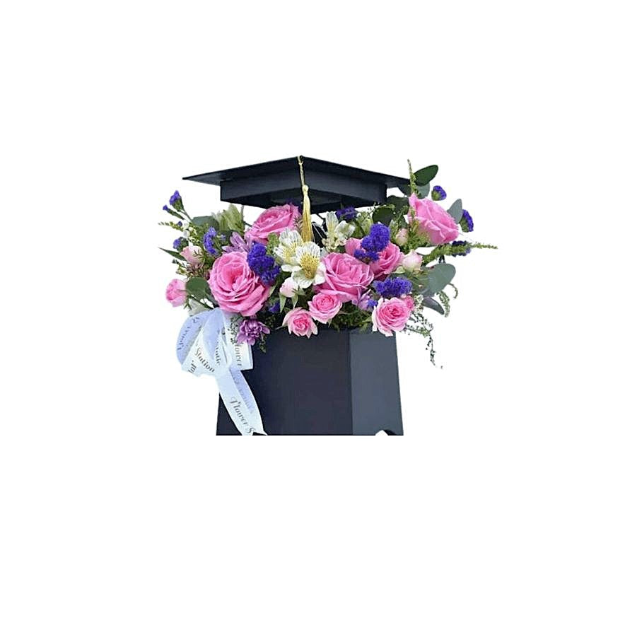Purple Graduation Flower Arrangement with Hat in Black Rectangular Box – Luxury Graduation Gift | Abu Dhabi & UAE Delivery in Abu Dhabi | Graduation Day Flowers Delivery UAE – Legrandeuae