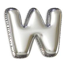 بالون هيليوم فضي اللون على شكل حرف W